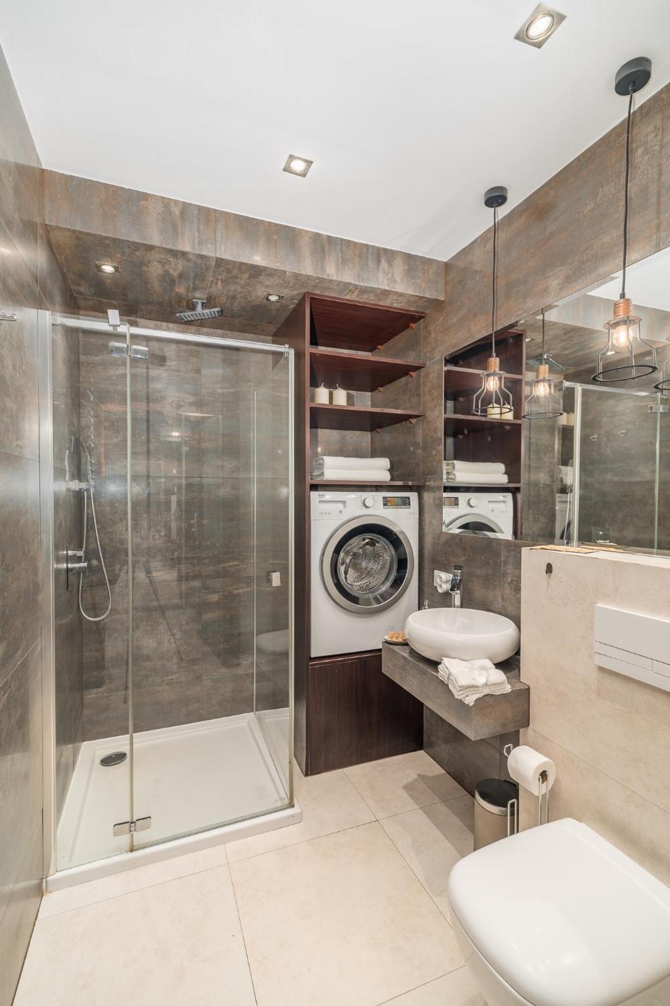 Apartment Cezar - 7th Floor, Balcony, Ac - By Rentujemy