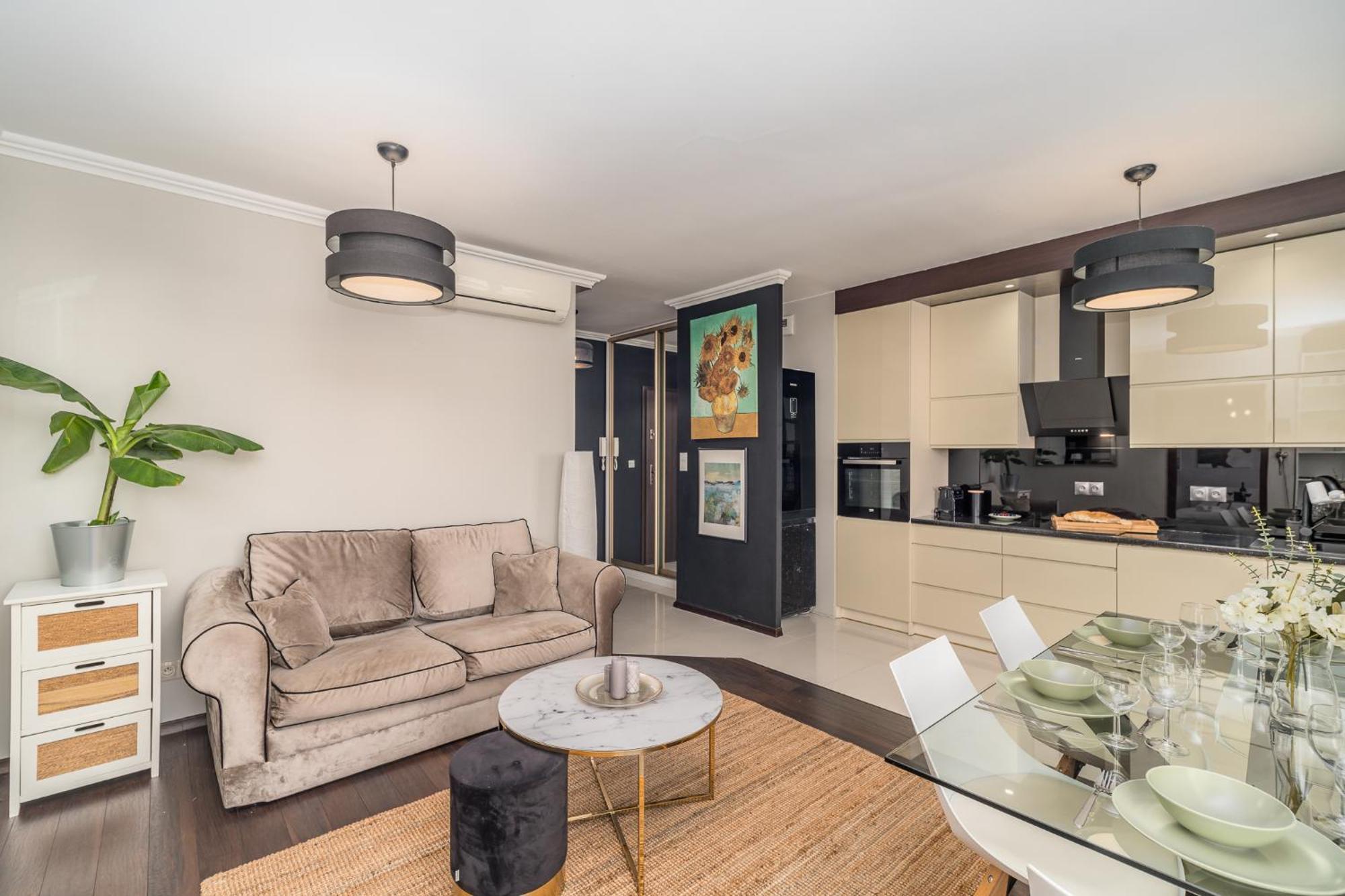 Cezar - 7th Floor, Balcony, Ac - By Rentujemy Krakow